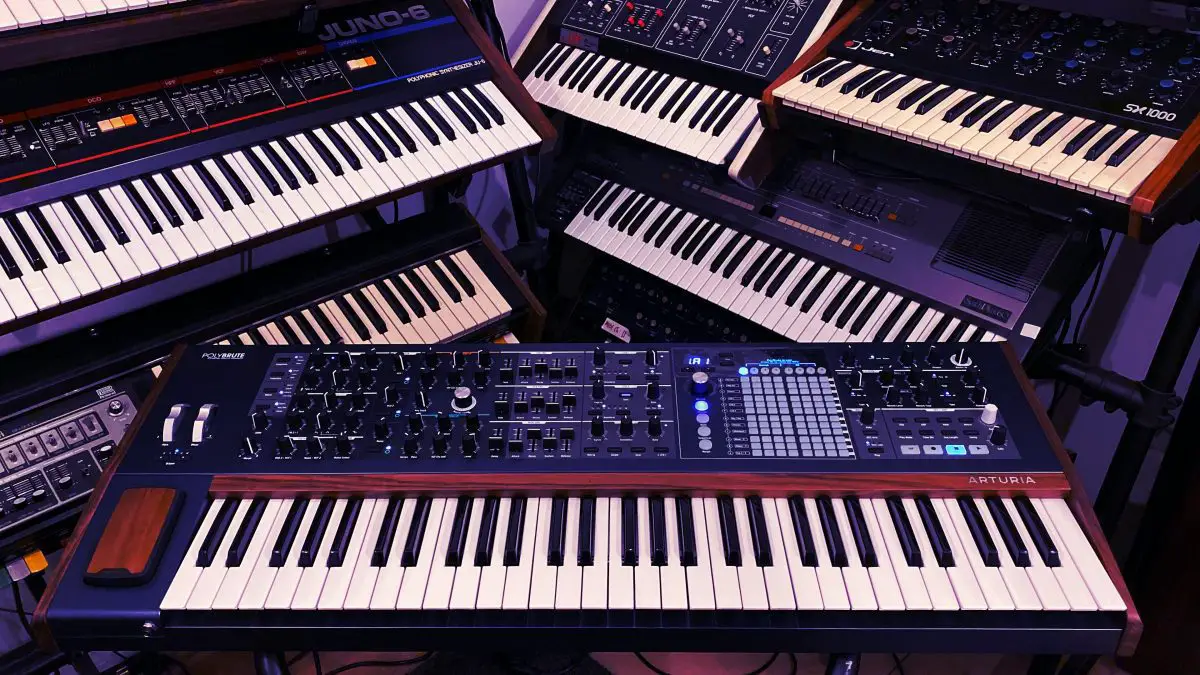 Image of six synthesizers. Source: tstudio, unsplash