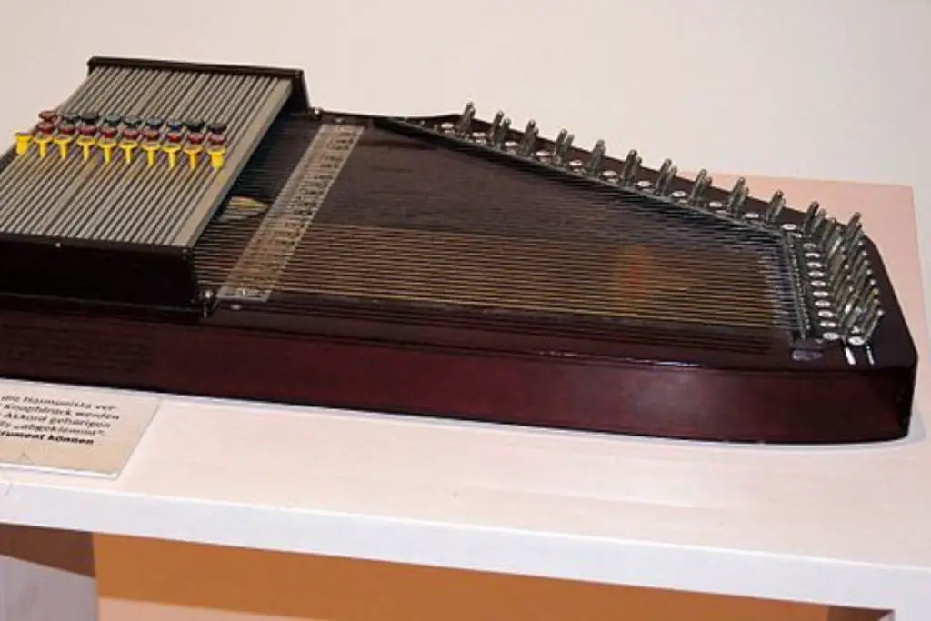 Image of an autoharp on a table.