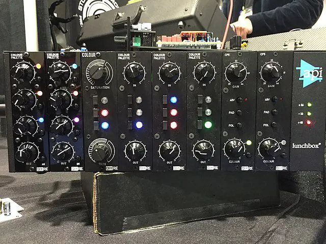 Image of recording equipment colour pallete 500 series modules mounted on 500 series rack.