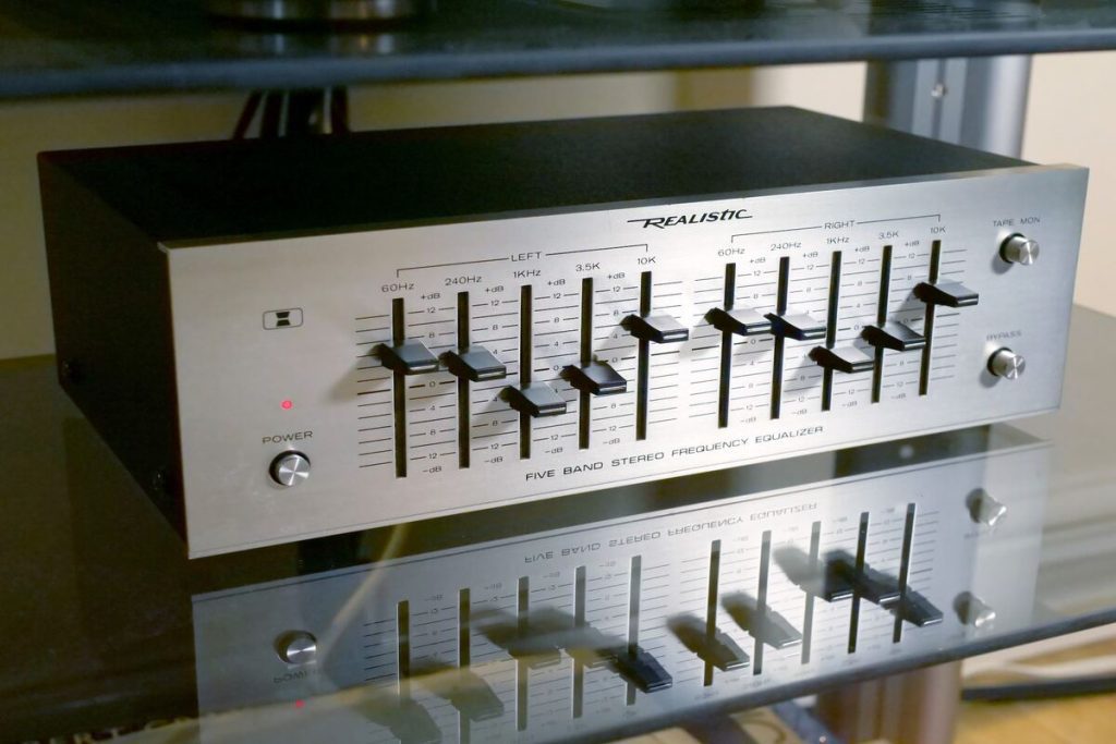 Image of a vintage analog equalizer. Source: unsplash