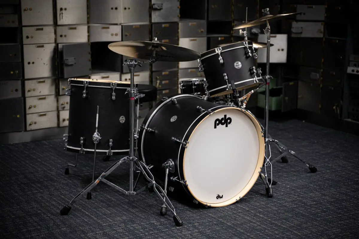 Image of a drum set and cymbals.