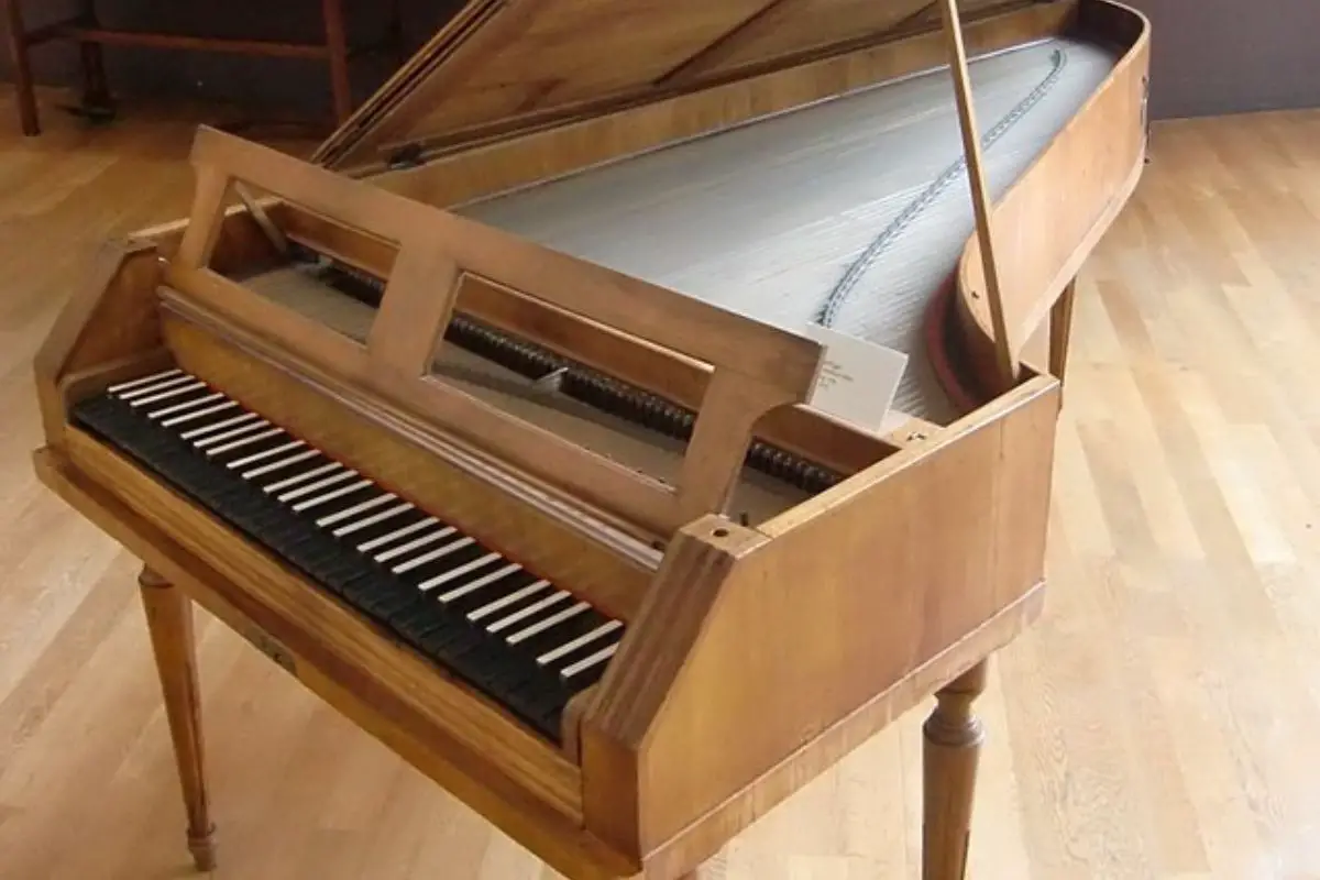 Image of a fortepiano.