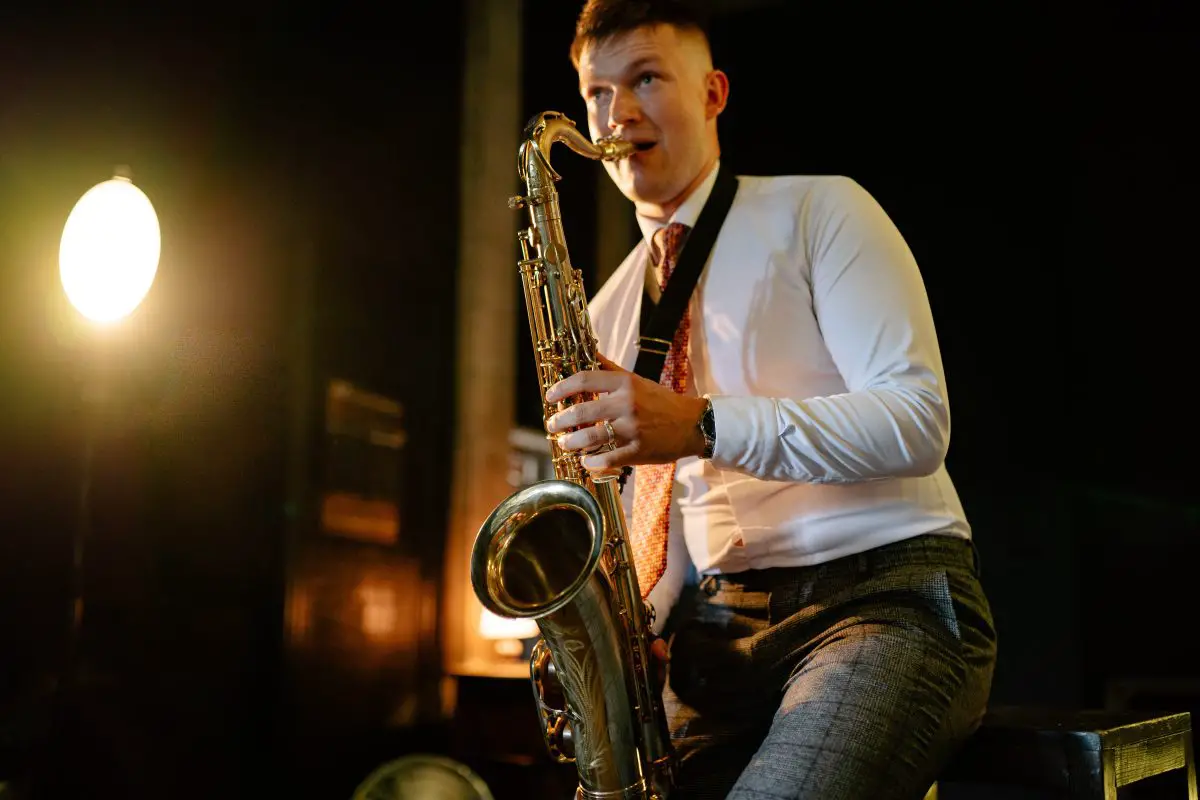 A man playing the saxophone. Source: pexels