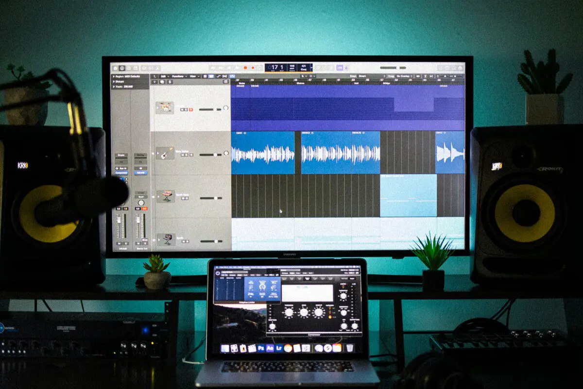 Image of a home studio with audio equipment. Source: unsplash