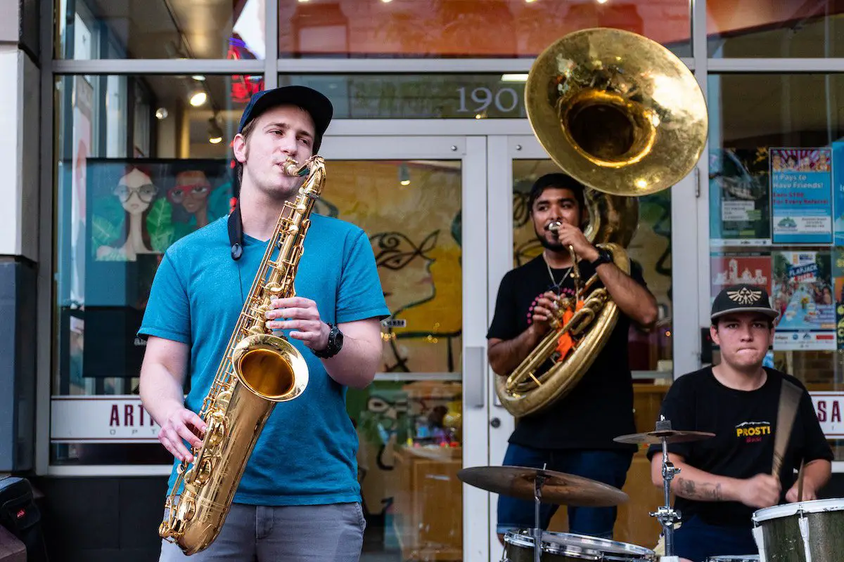 Image of a jazz band playing in the streets pexels